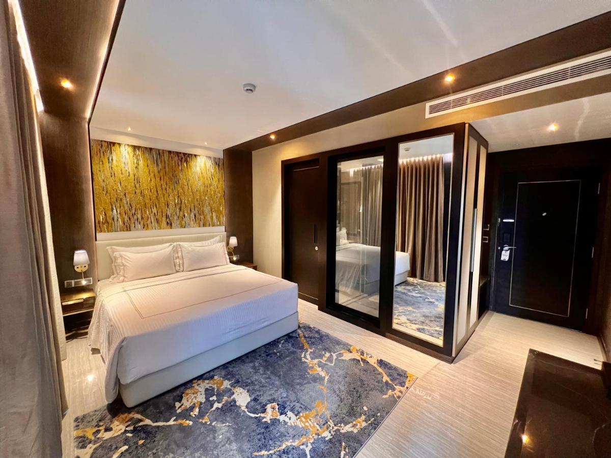 Zest Metropole Hotel Colombo Exterior photo