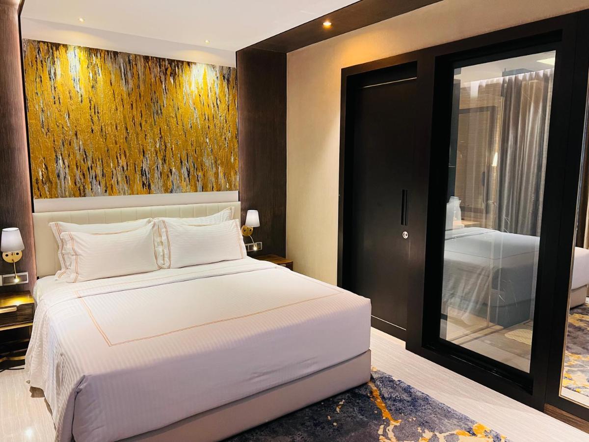 Zest Metropole Hotel Colombo Exterior photo